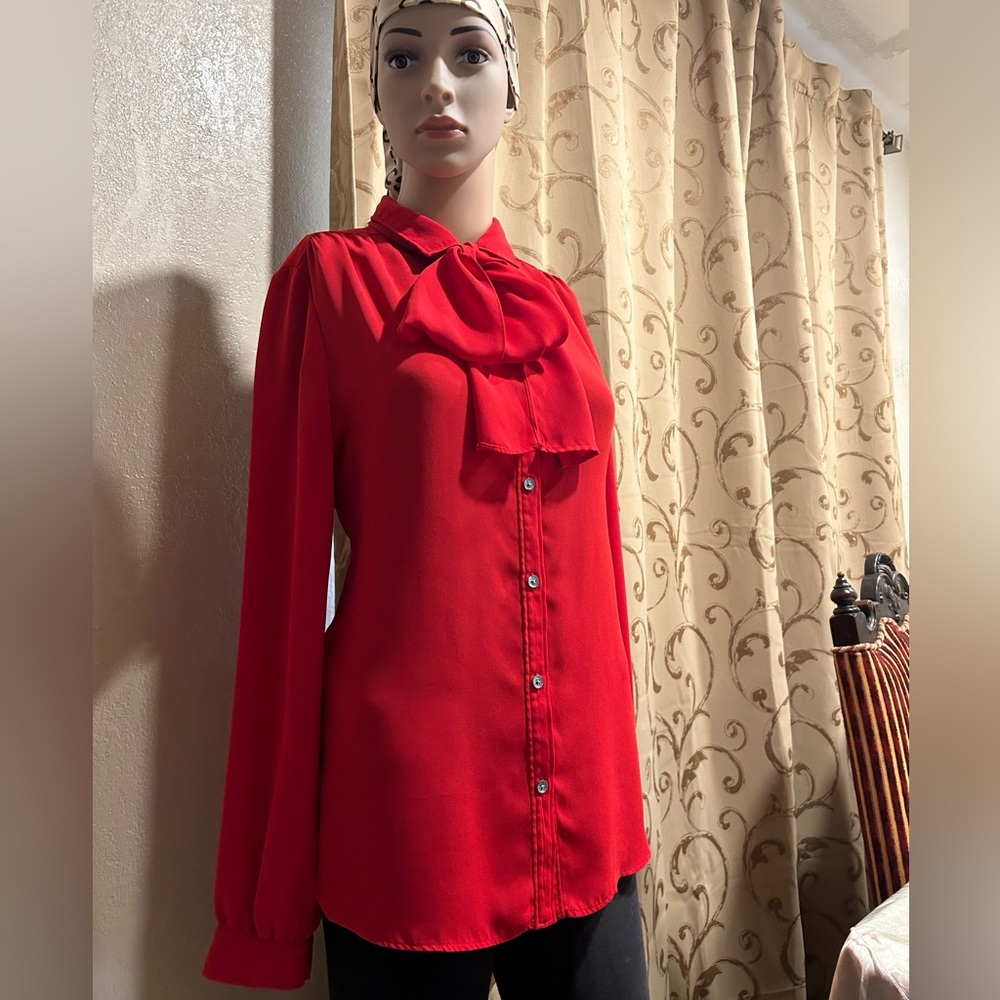 Lands End, Women’s Red Button Down with Tie Front, US size 8